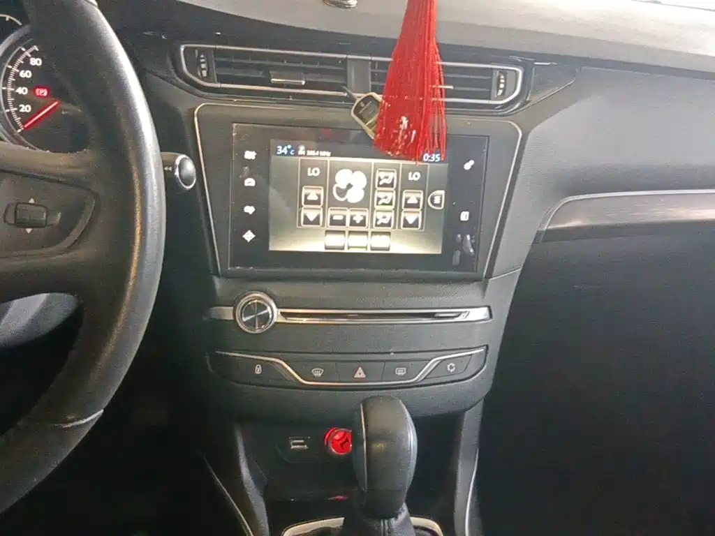 Peugeot 408 — миниатюра 12