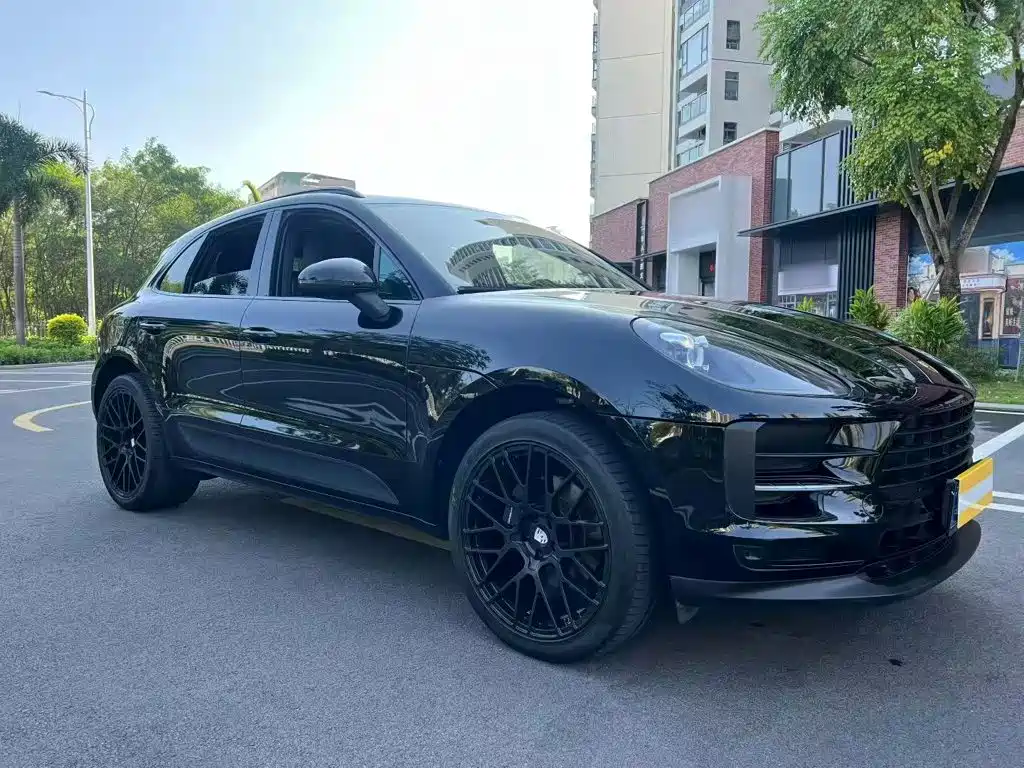 Porsche Macan — миниатюра 4