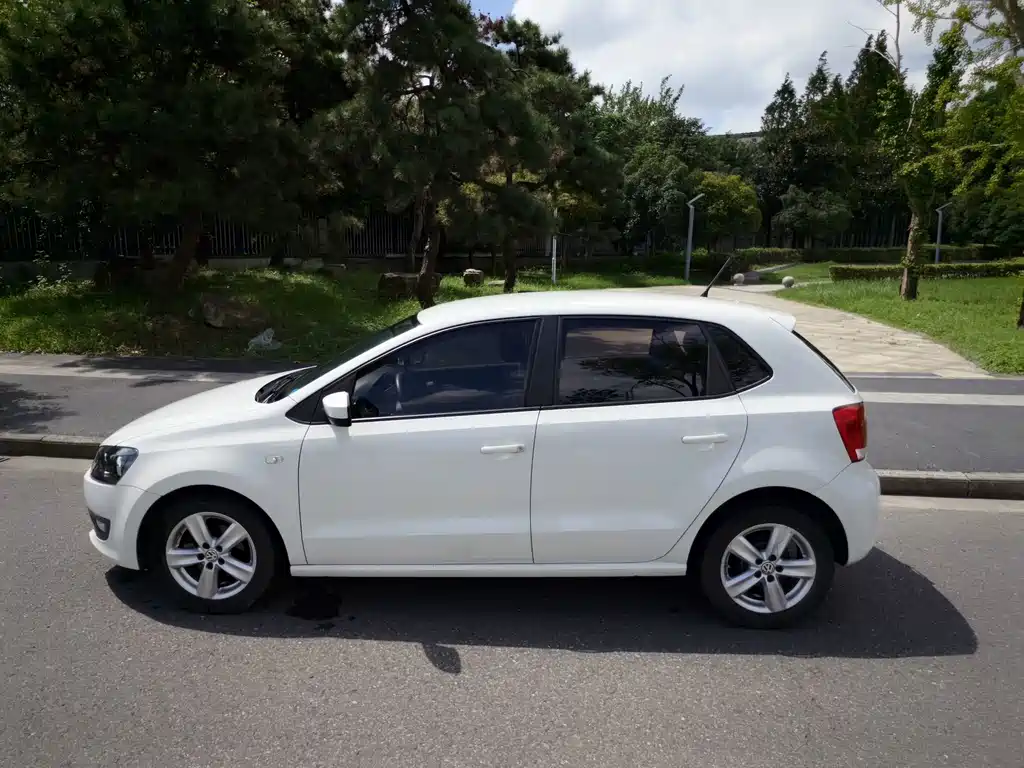 Volkswagen Polo — миниатюра 3