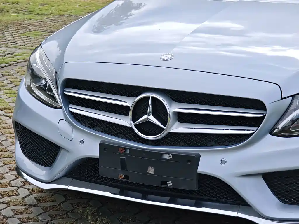 Mercedes-Benz C-Class (Import) — миниатюра 8