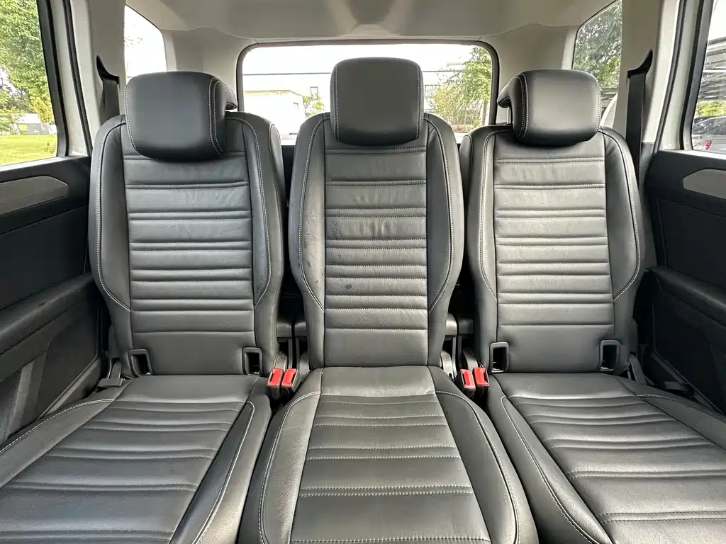 Volkswagen Touran — миниатюра 22