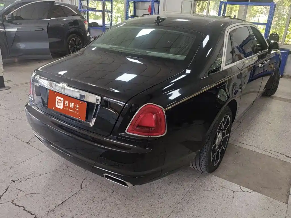 Rolls-Royce Ghost — миниатюра 2
