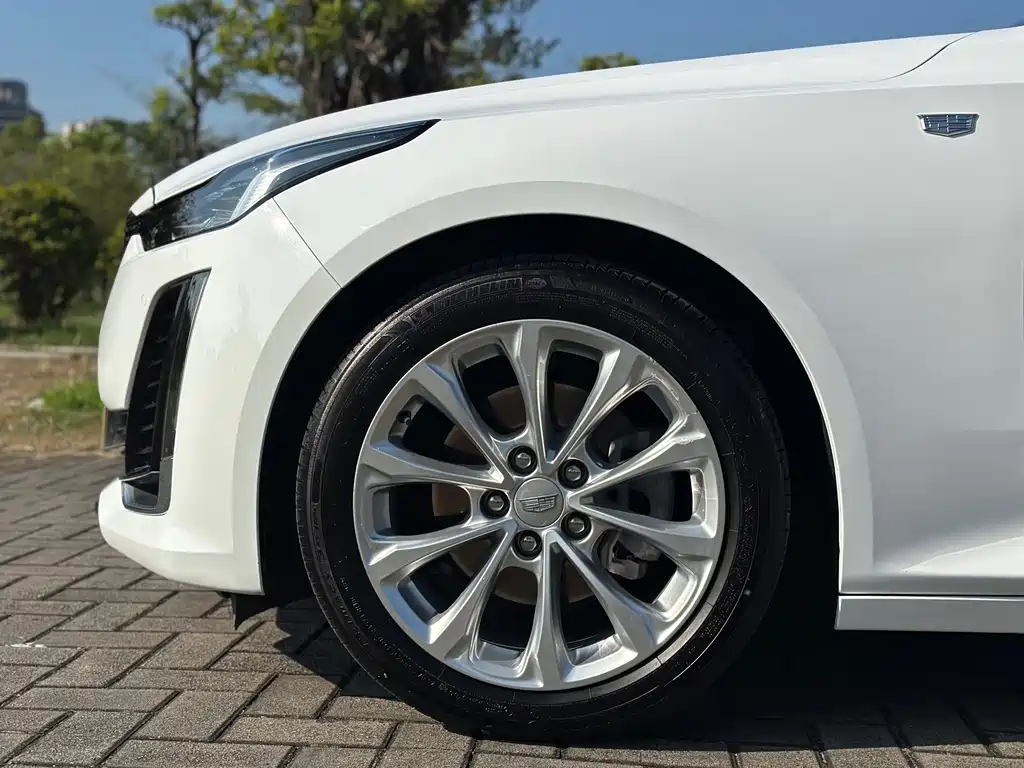 Cadillac CT5 — миниатюра 17
