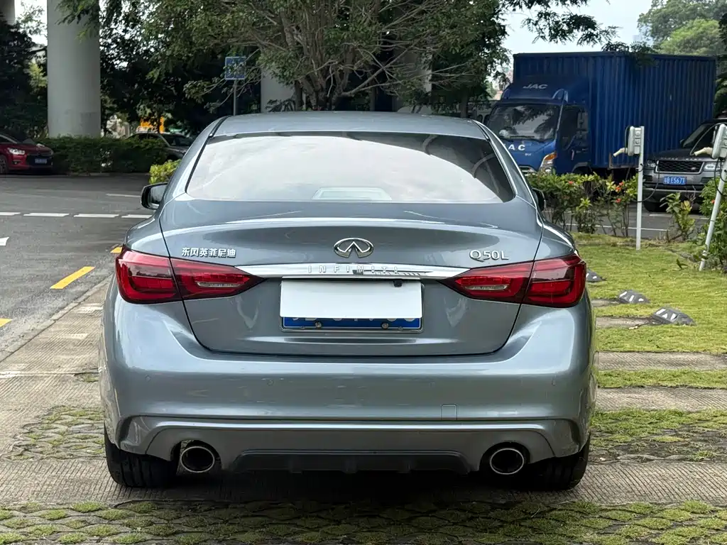 Infiniti Q50L — миниатюра 8