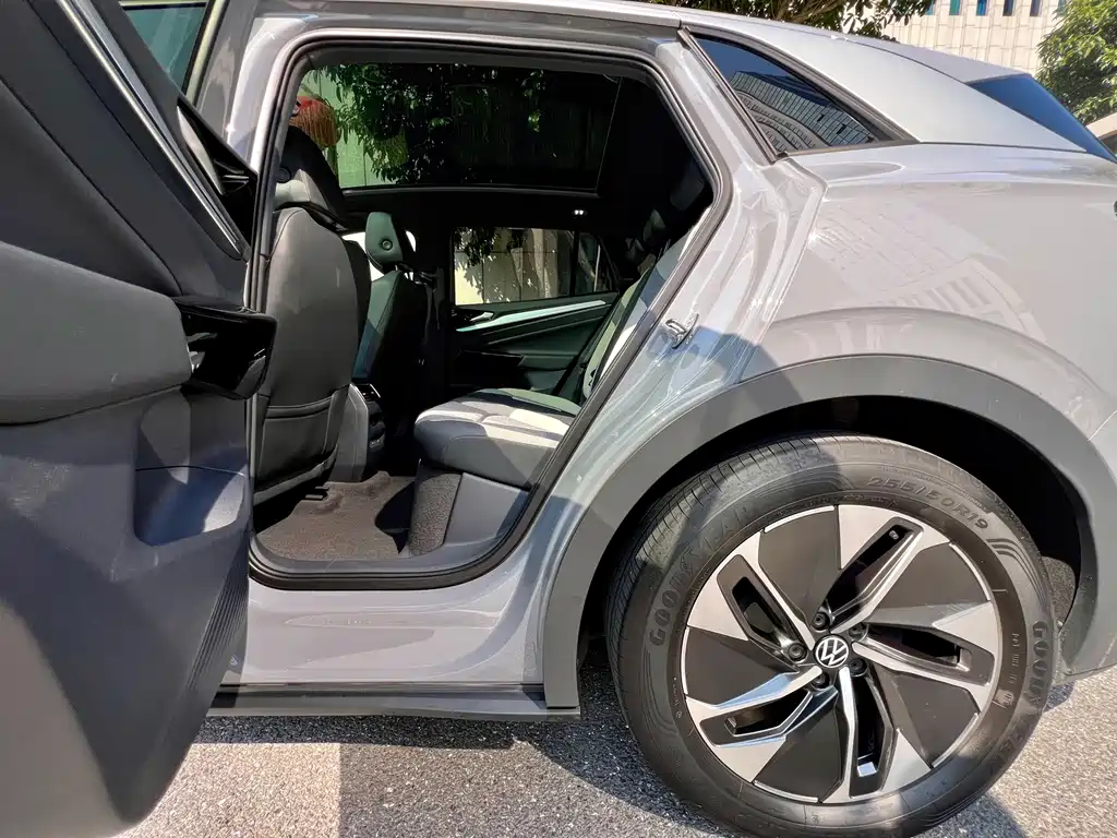 Volkswagen ID.4 Crozz — миниатюра 18