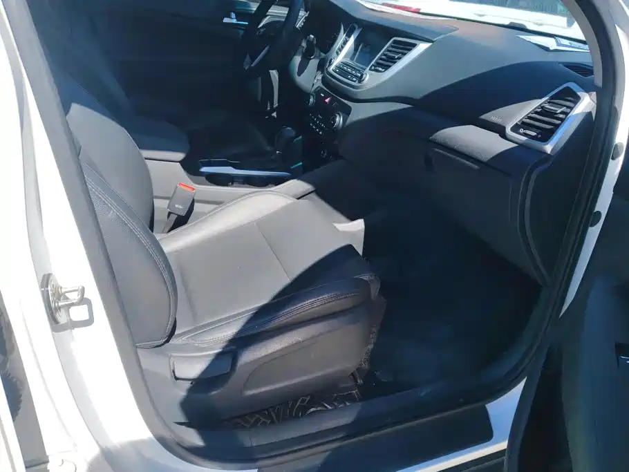 Hyundai Tucson — миниатюра 8
