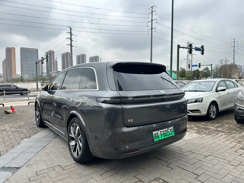 Li Auto IDEAL L8