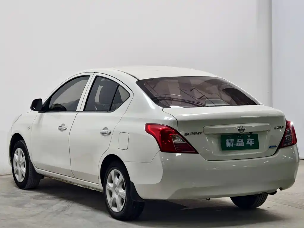 Nissan Sunny — миниатюра 6