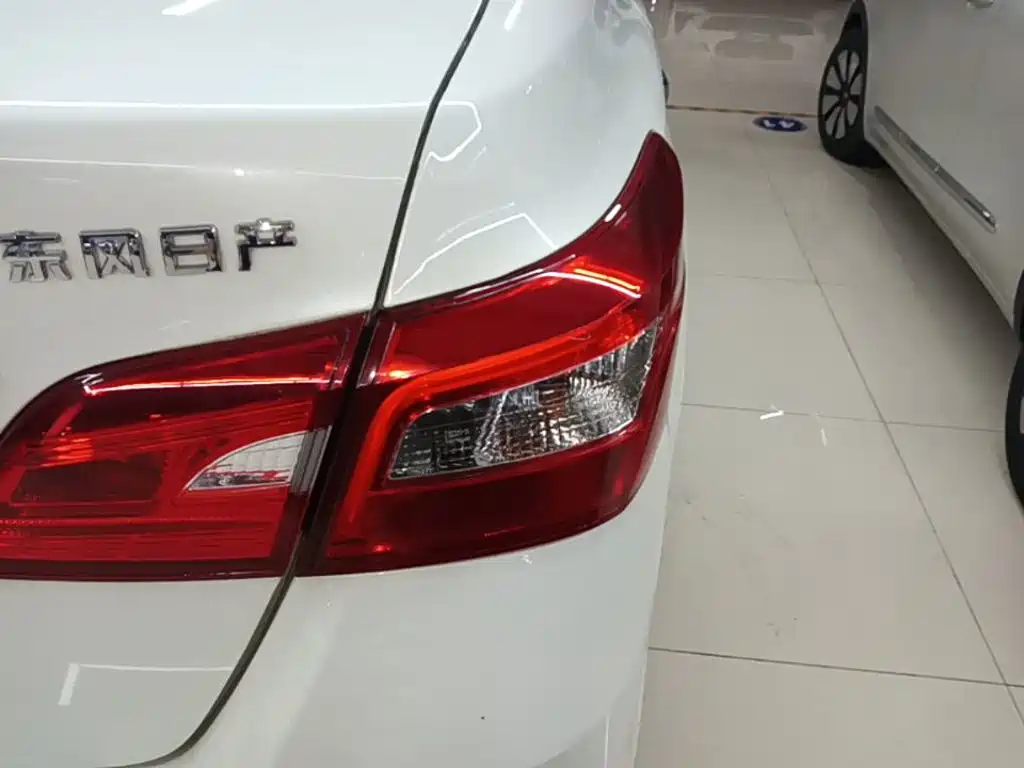 Nissan Sylphy — миниатюра 8