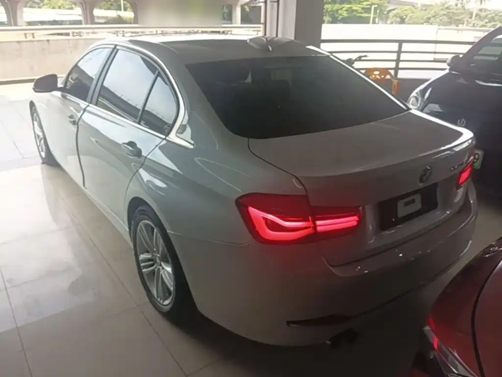 BMW 3 Series — миниатюра 5