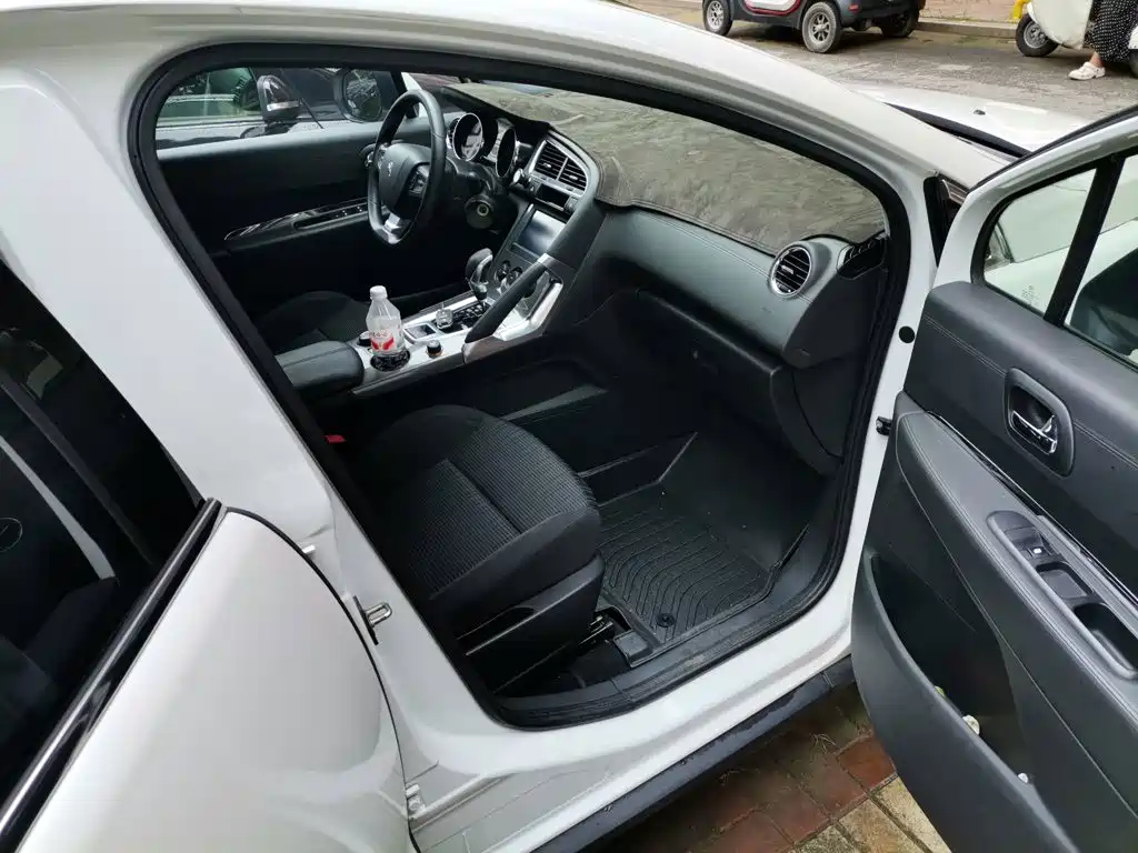 Peugeot 3008 — миниатюра 19