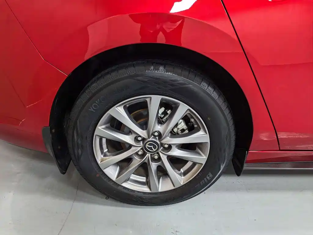 Mazda 3 Axela — миниатюра 18