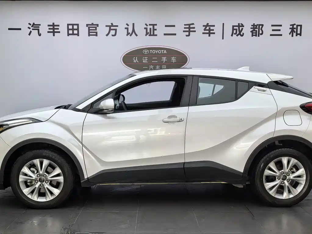Toyota IZOA — миниатюра 3