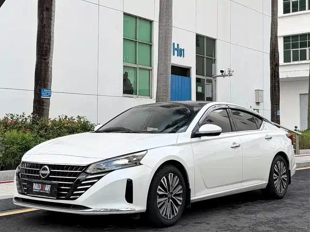 Nissan Teana