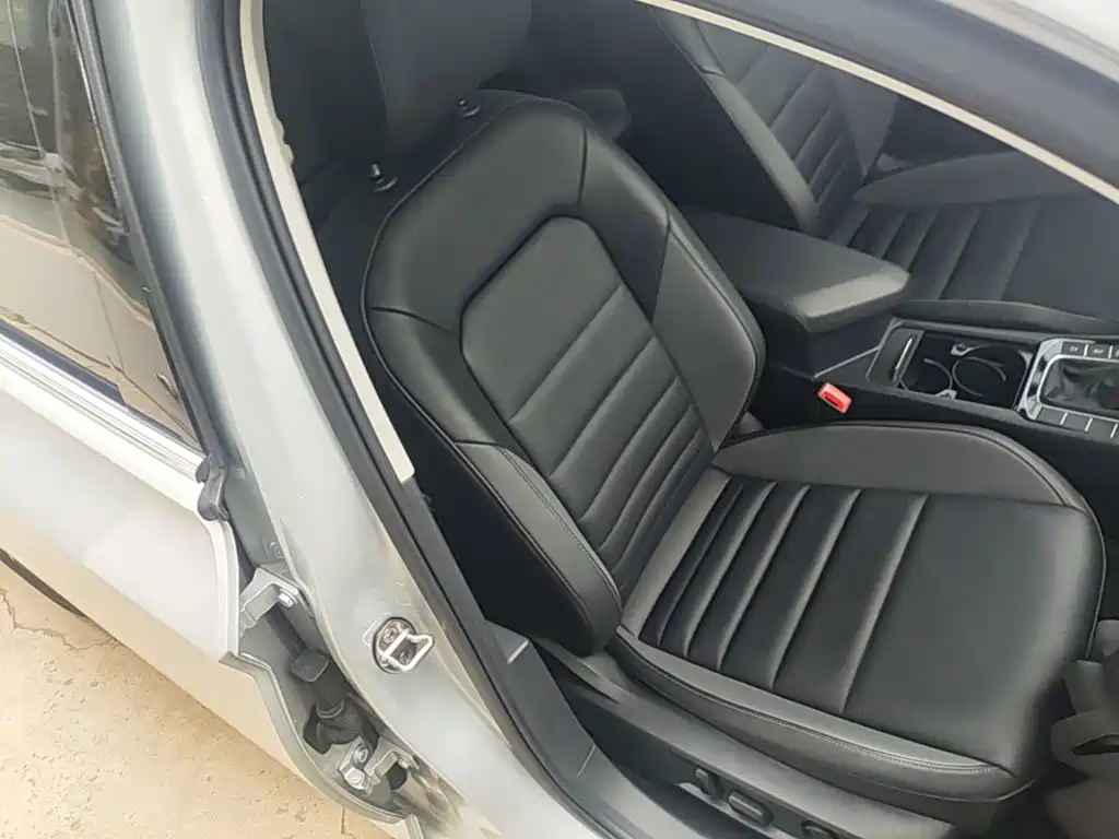 Volkswagen Sagitar — миниатюра 25