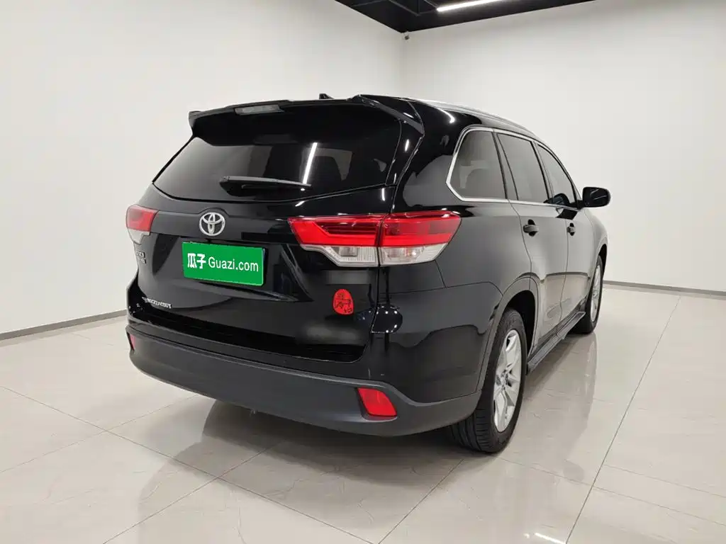 Toyota Highlander — миниатюра 4
