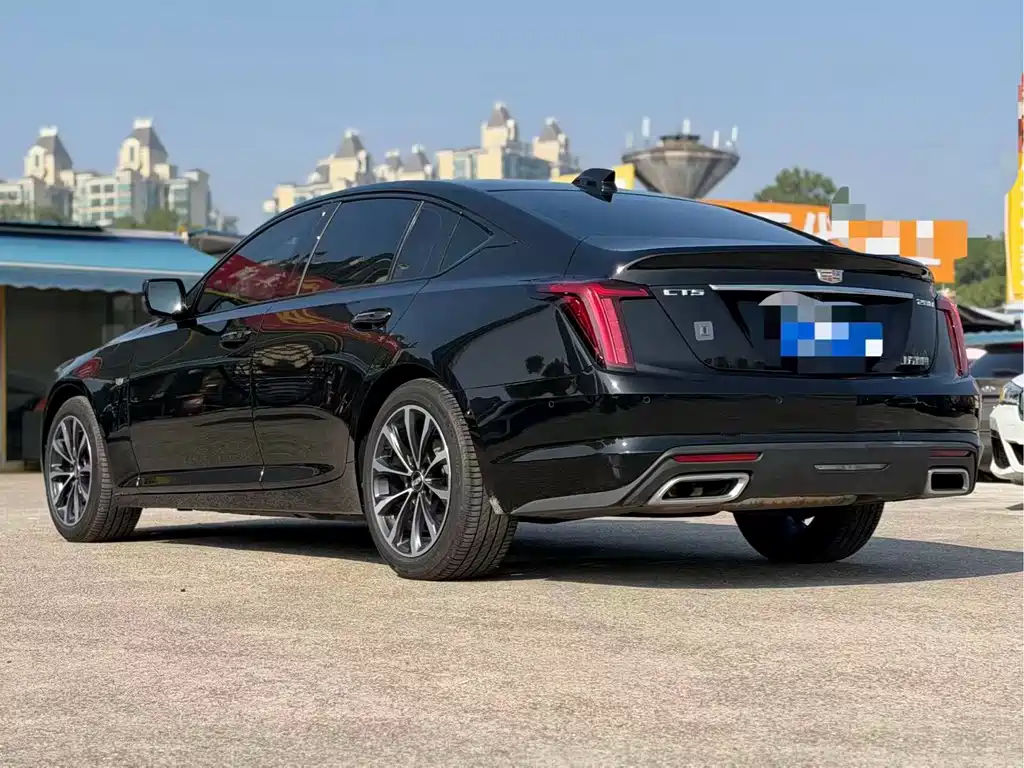 Cadillac CT5 — миниатюра 6