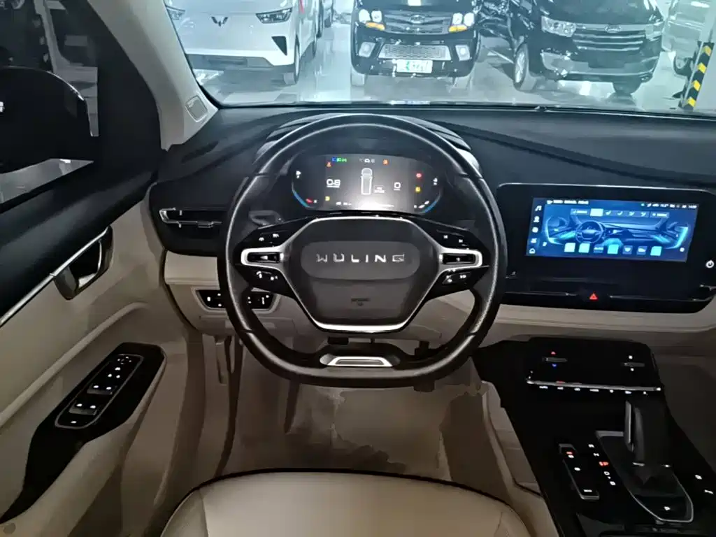 Wuling Victory — миниатюра 11