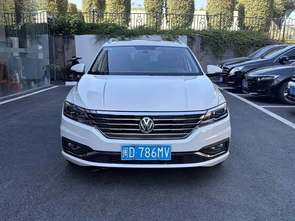 Volkswagen Lavida — миниатюра 2