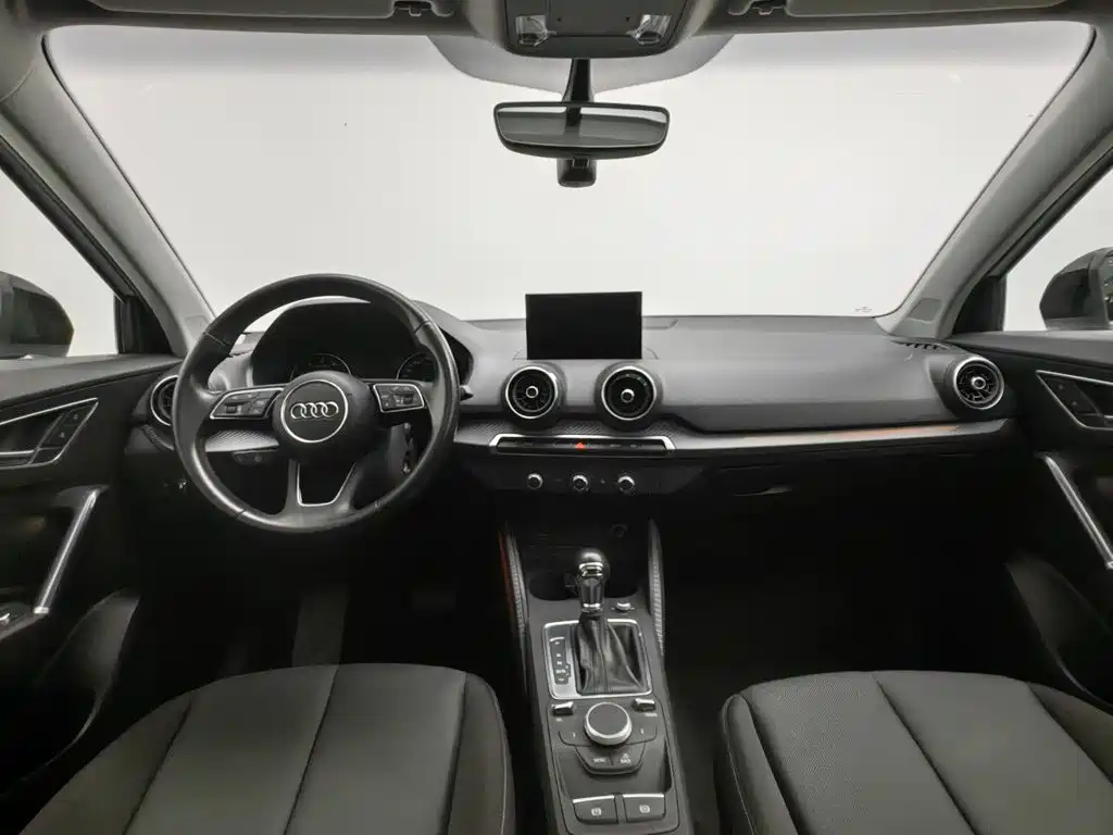 Audi Q2L — миниатюра 5