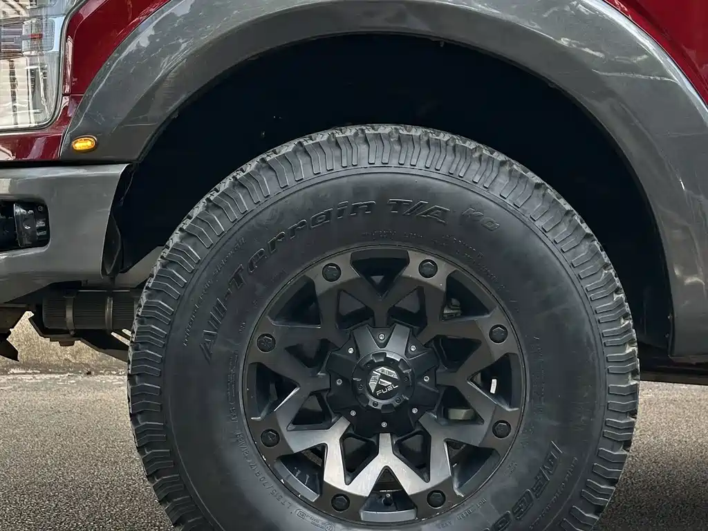 Ford F-150 Raptor — миниатюра 3