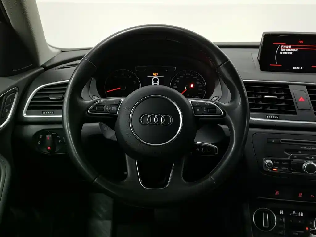 Audi Q3 — миниатюра 11