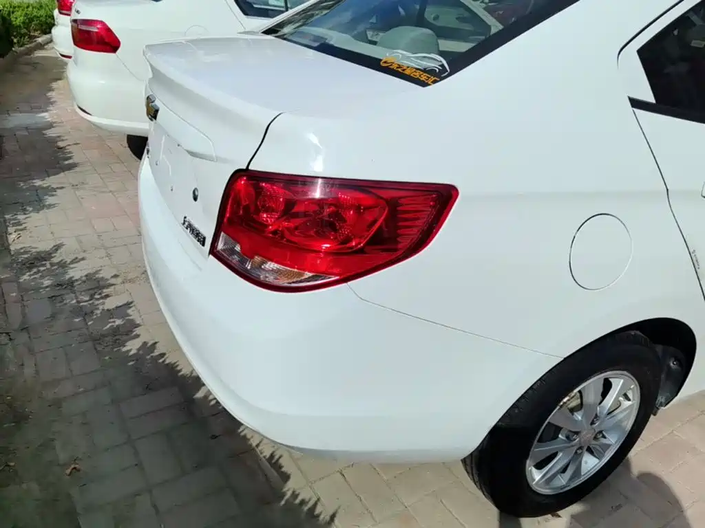 Chevrolet Sail — миниатюра 8