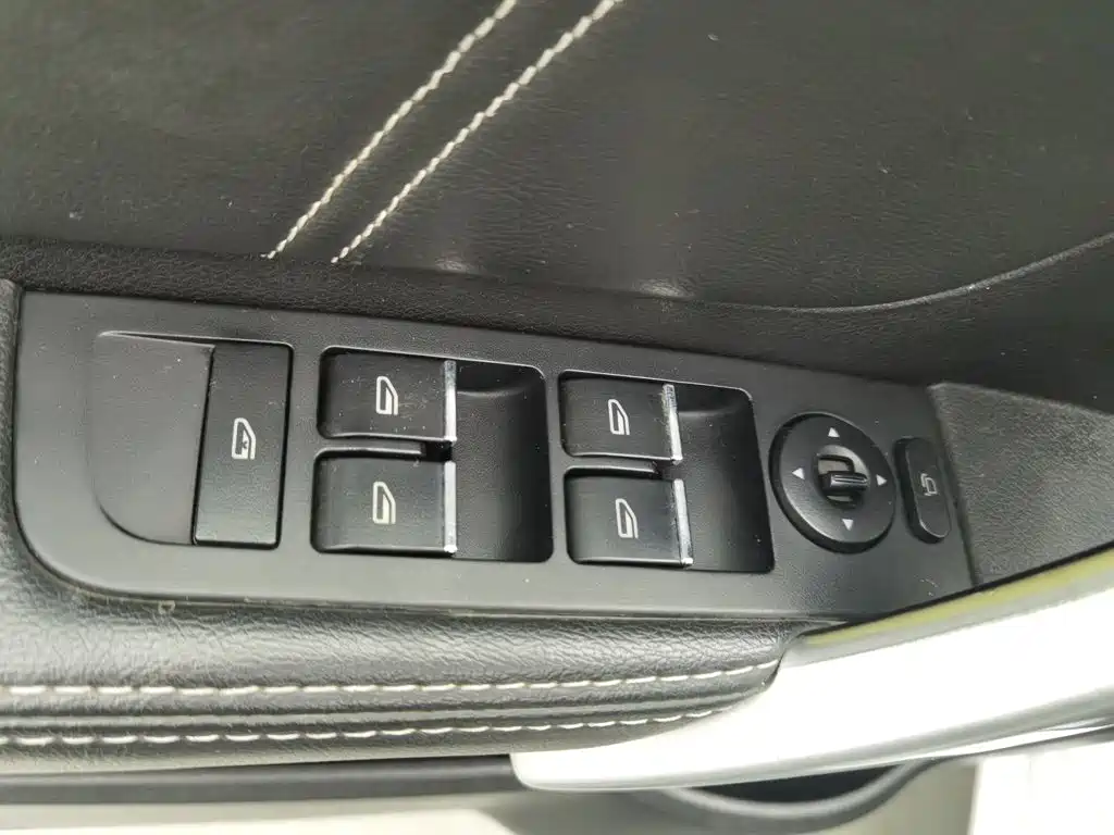 Geely Emgrand — миниатюра 9
