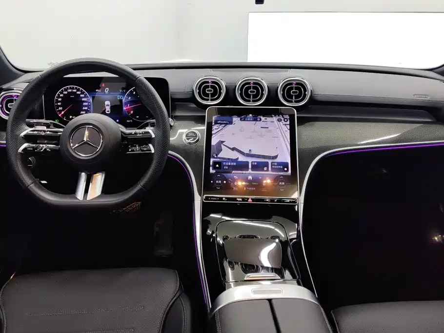 Mercedes-Benz C-Class — миниатюра 12