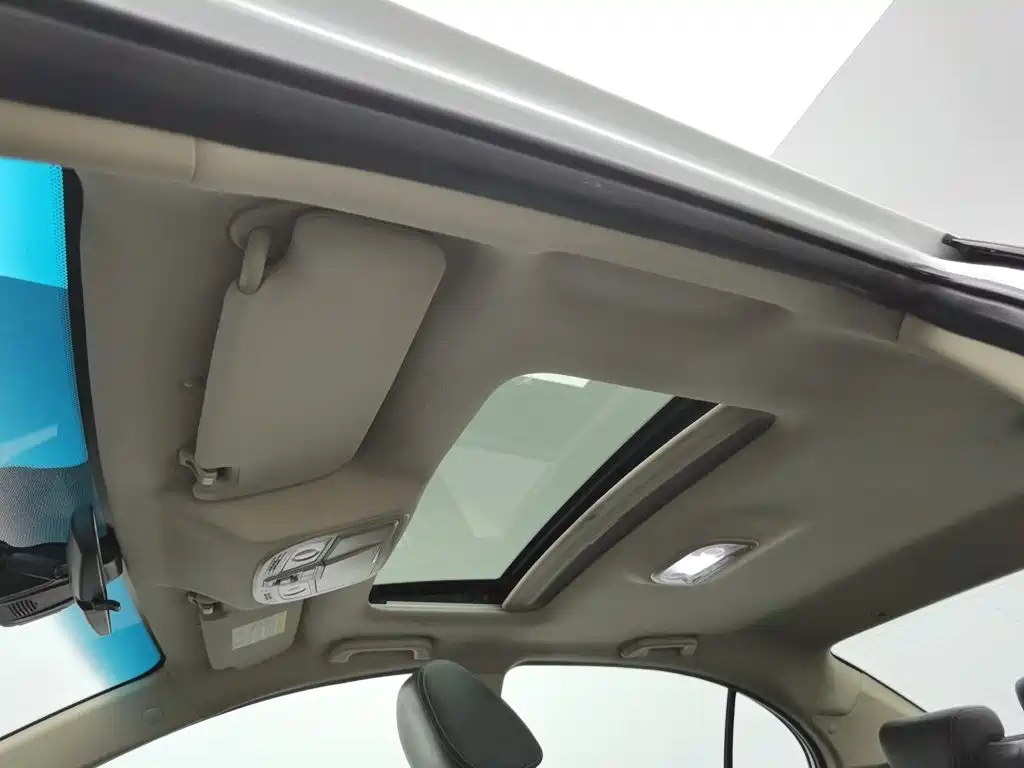 Geely Emgrand — миниатюра 14