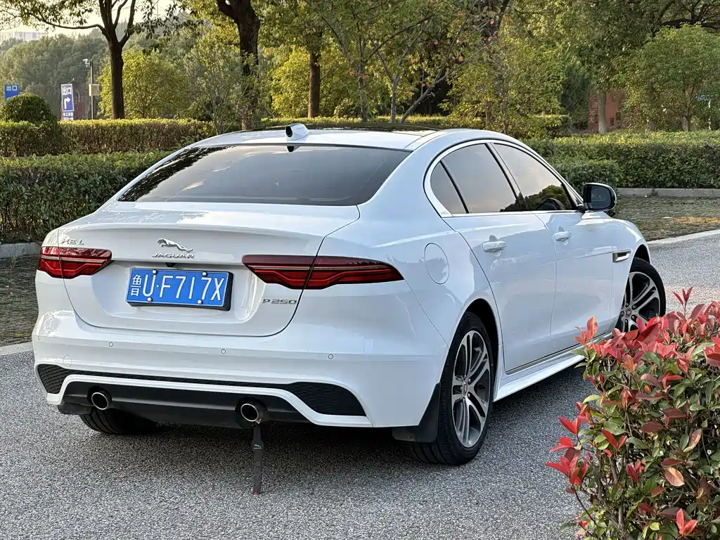 Jaguar XEL — миниатюра 23