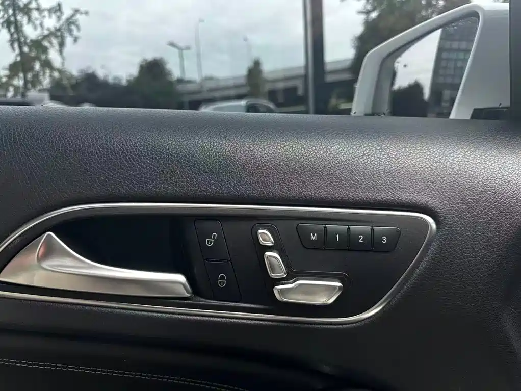 Mercedes-Benz GLA — миниатюра 19