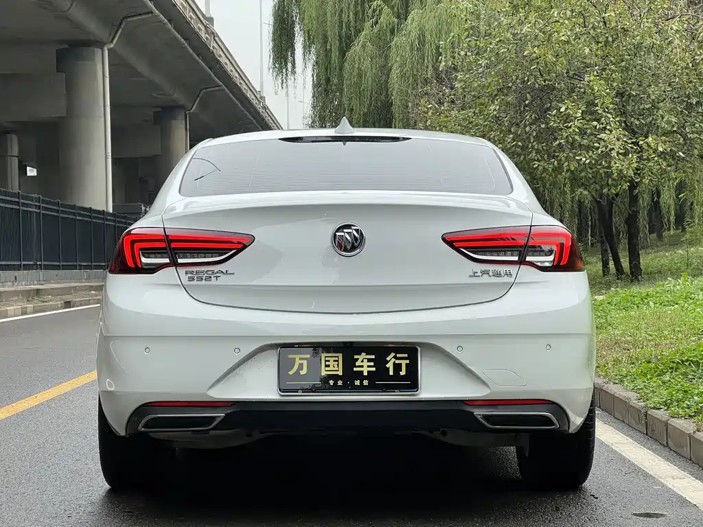 Buick Regal — миниатюра 9