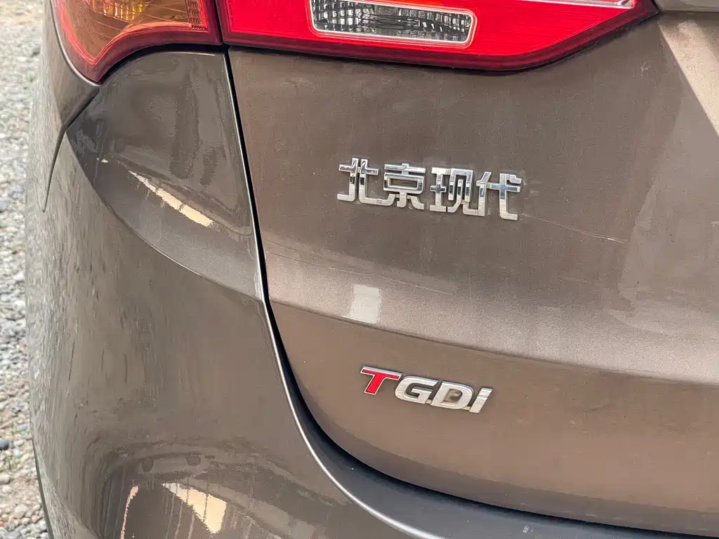 Hyundai Santa Fe — миниатюра 9