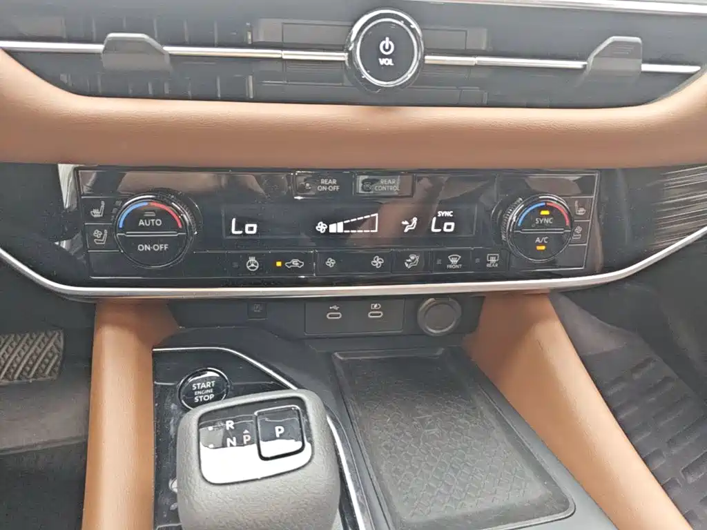 Nissan Teramont — миниатюра 13