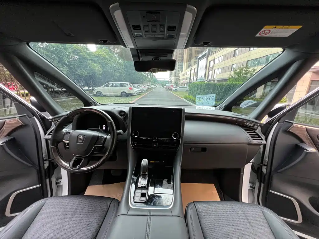 Toyota Vellfire 2024 2.5L Executive