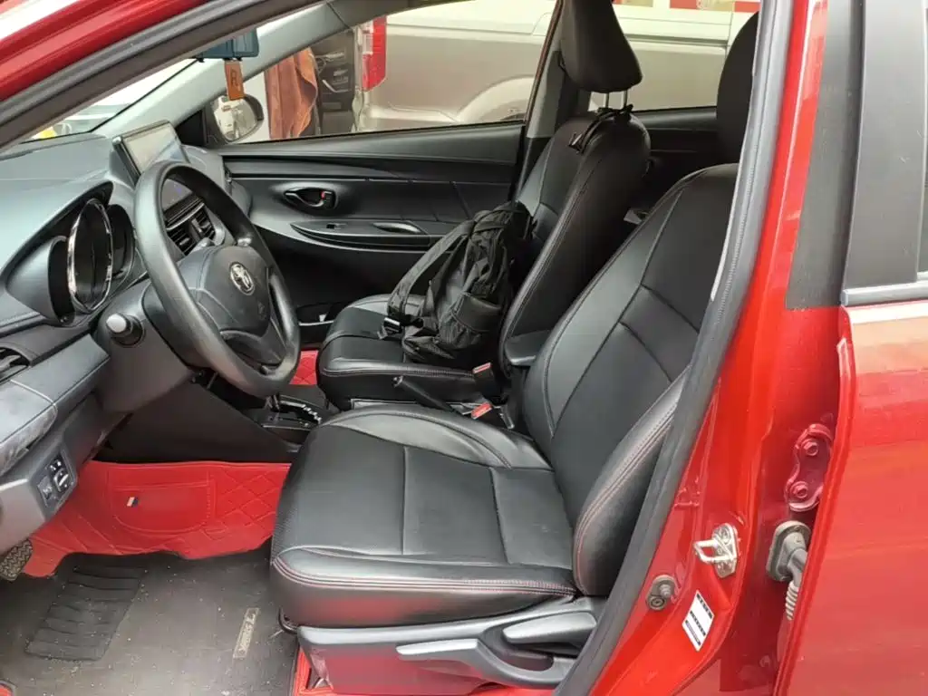 Toyota Yaris L — миниатюра 15
