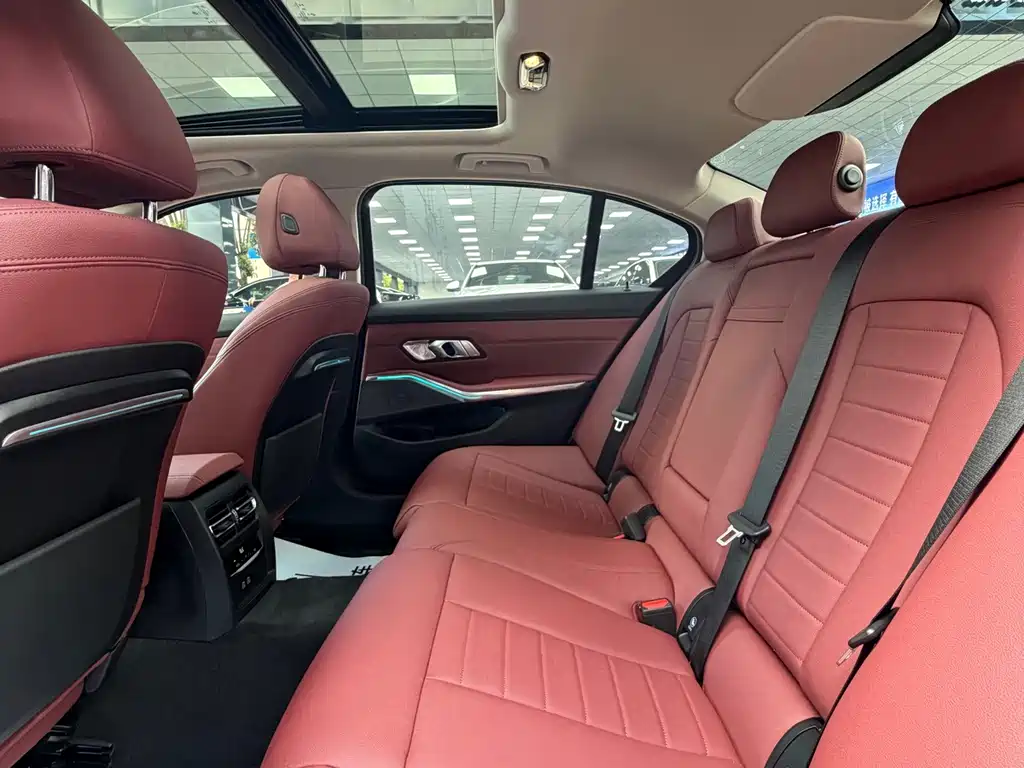 BMW 3 Series — миниатюра 6