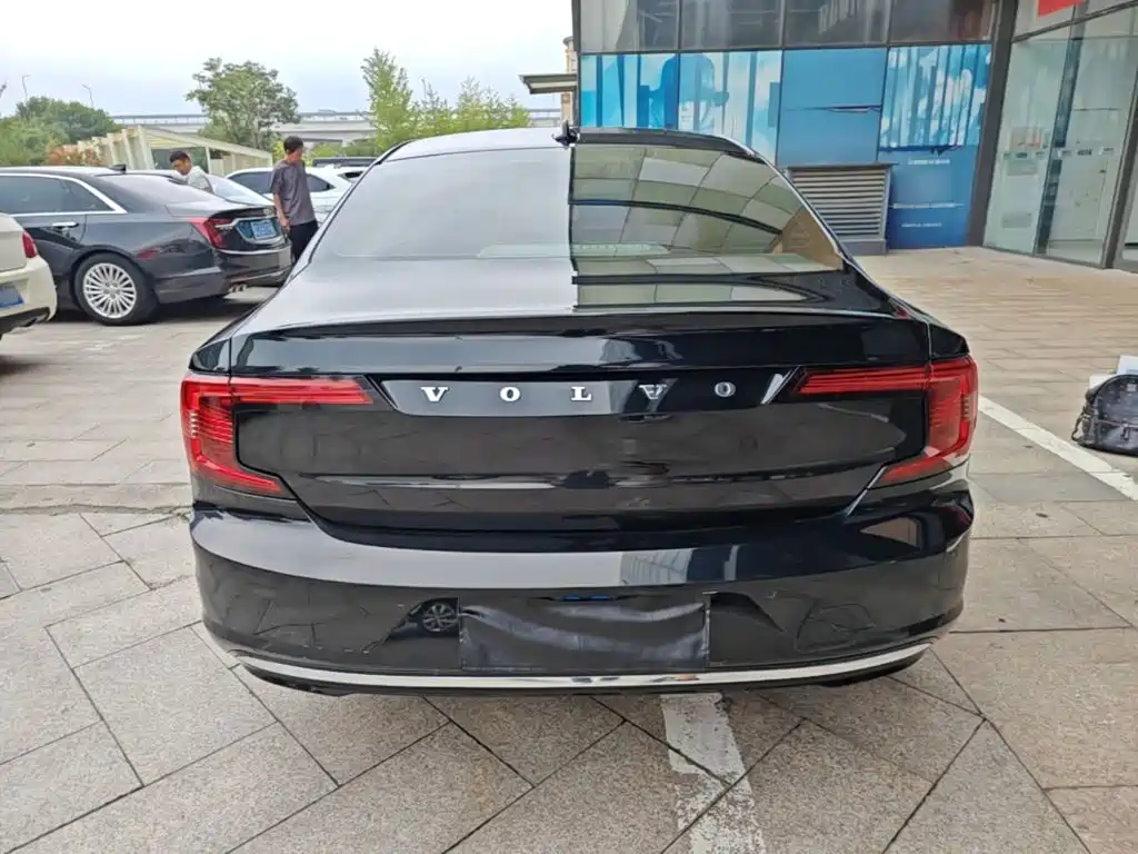 Volvo S90 — миниатюра 6