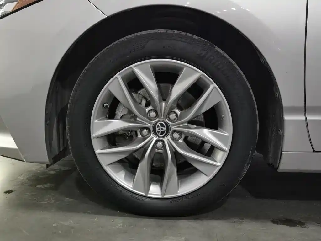Toyota Avalon — миниатюра 17