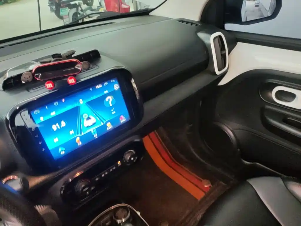 Roewe Clever — миниатюра 13
