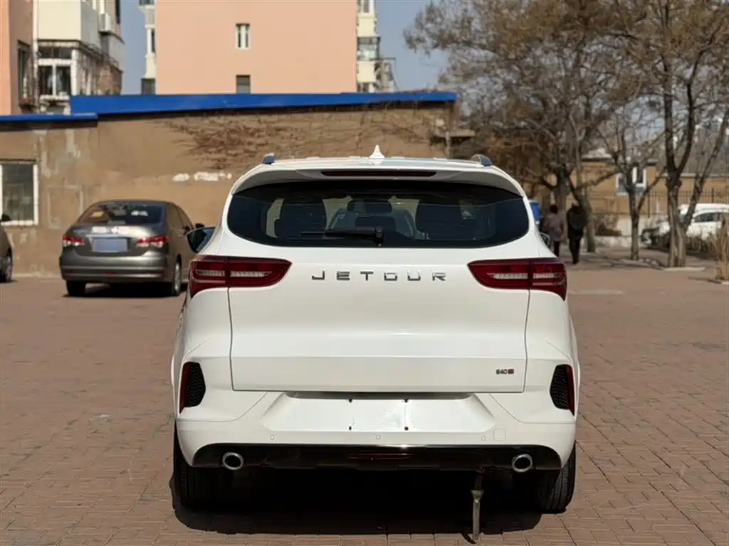捷途X70 2020款 1.5T 手动悦行版 5座