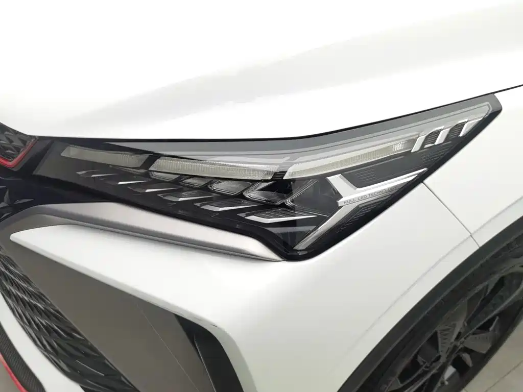 Geely Binyue — миниатюра 7
