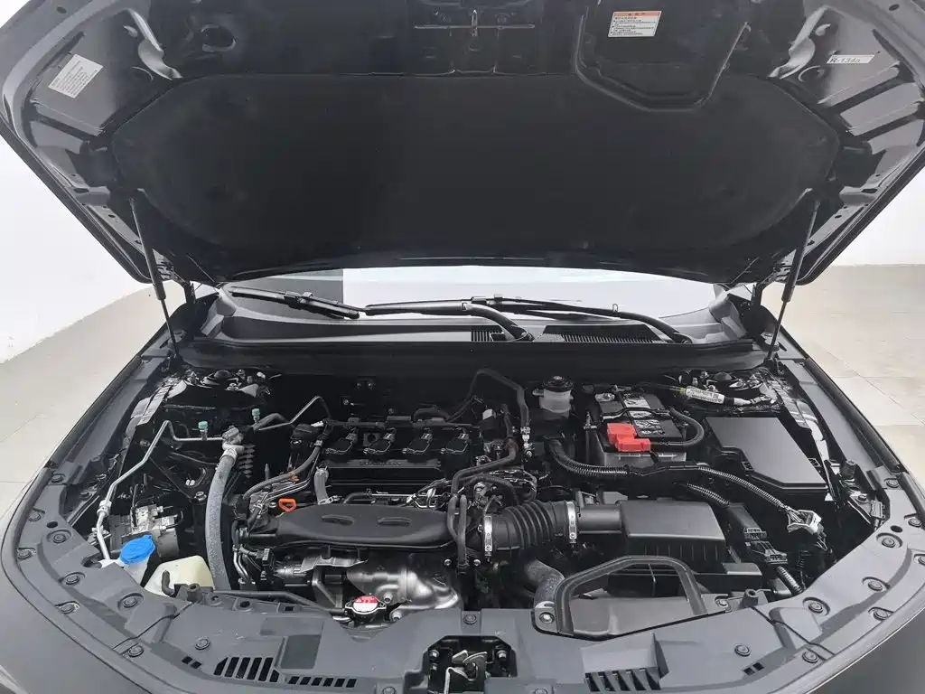 Honda Accord — миниатюра 6