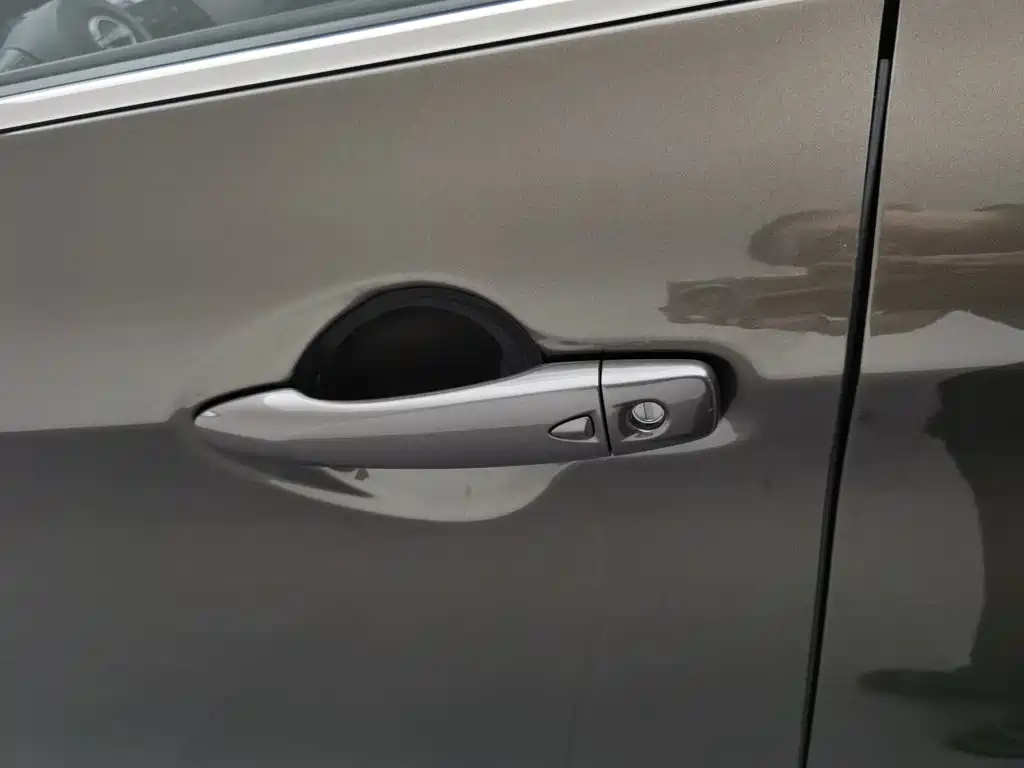 Nissan Qashqai — миниатюра 18