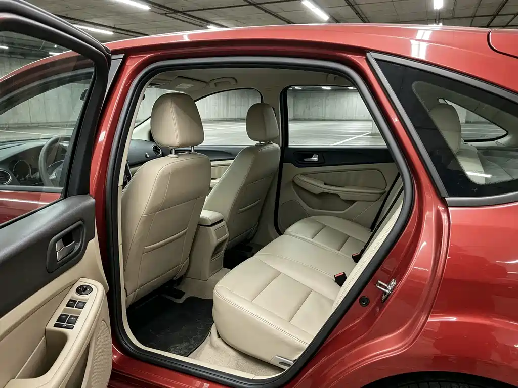 Ford Focus — миниатюра 8