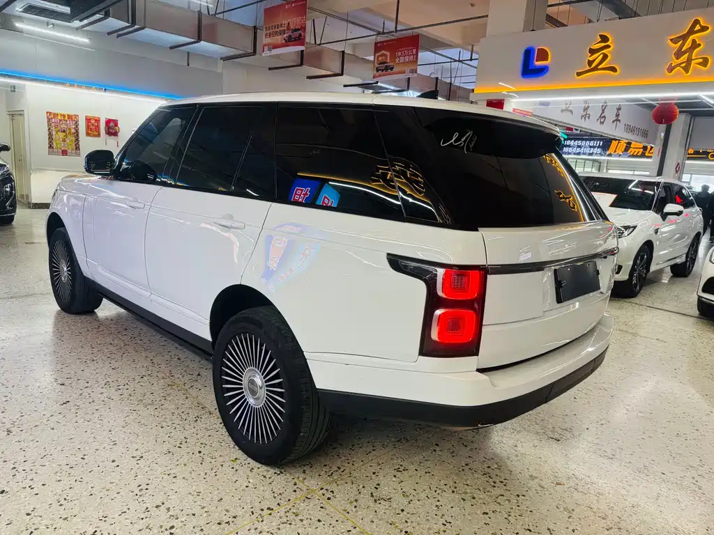 Land Rover Range Rover — миниатюра 23