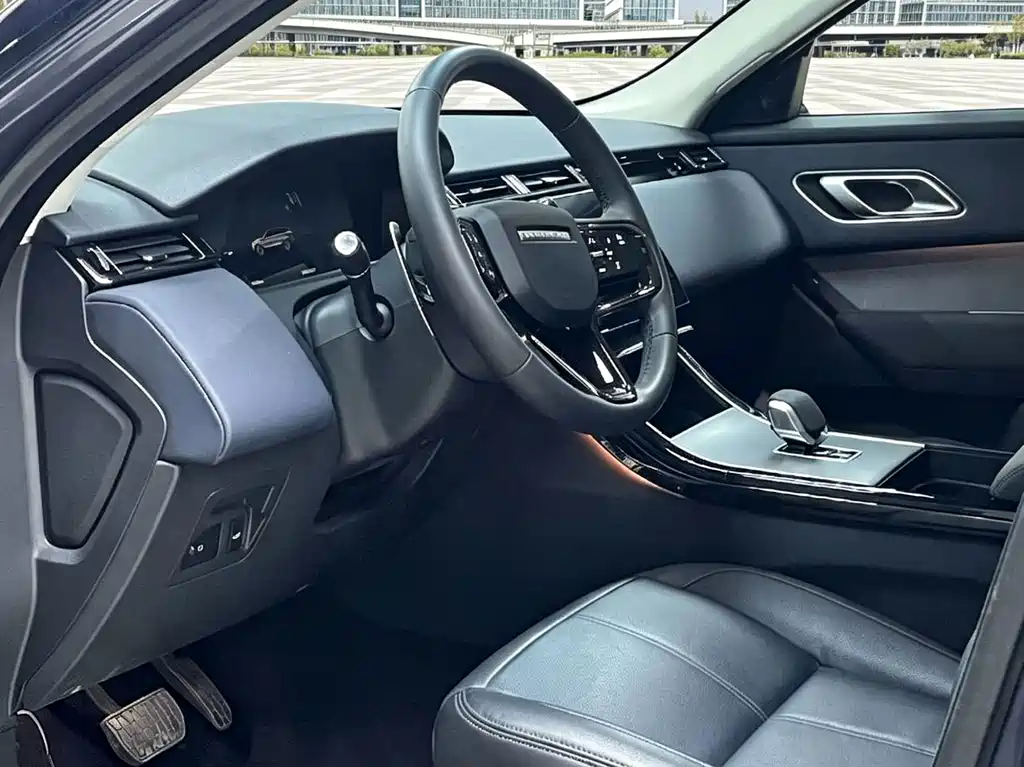 Land Rover Velar — миниатюра 2