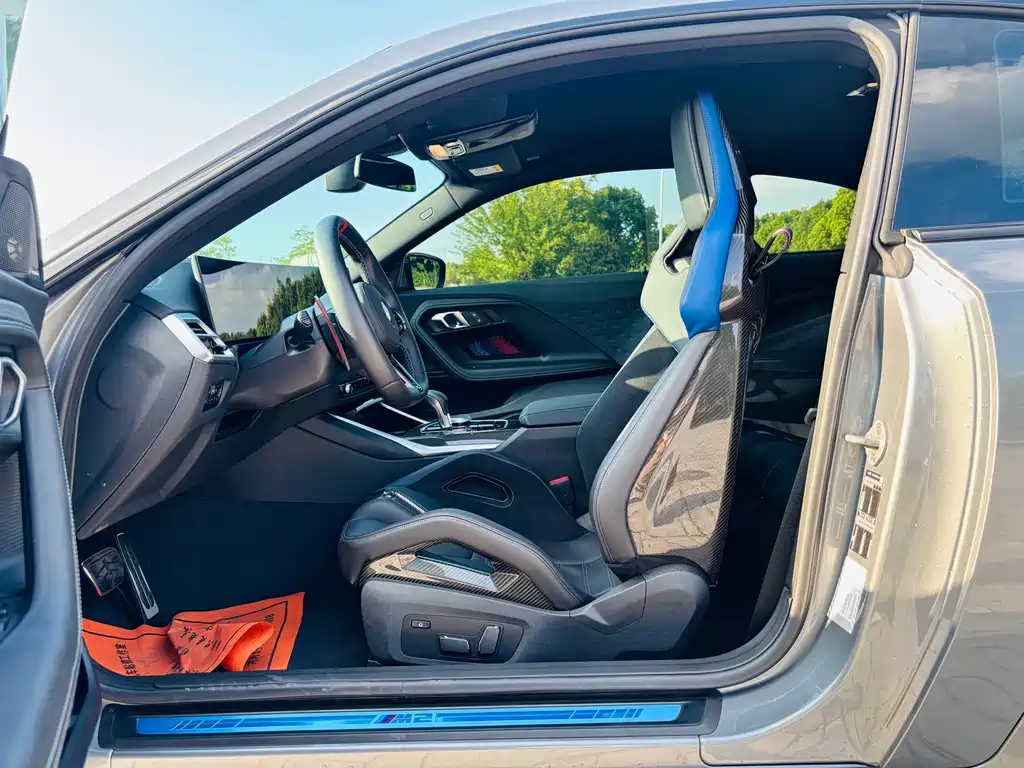 BMW M2 — миниатюра 6