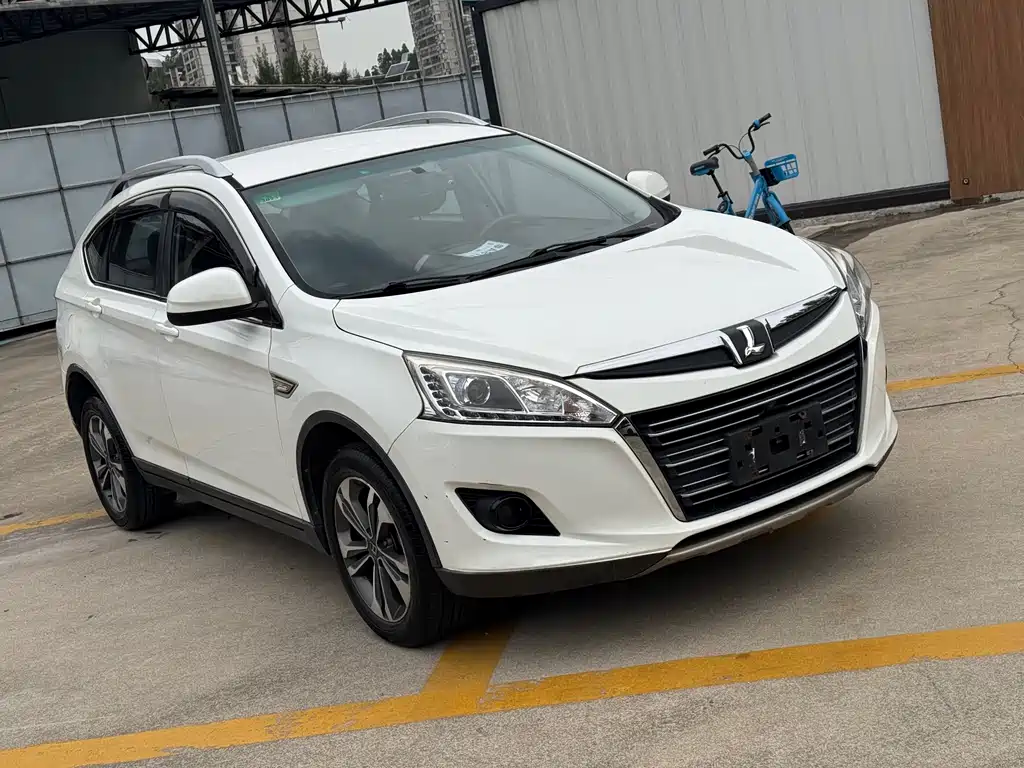 Luxgen U6 2015